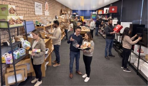 Why we still believe in the showroom and why our Customers keep coming back image
